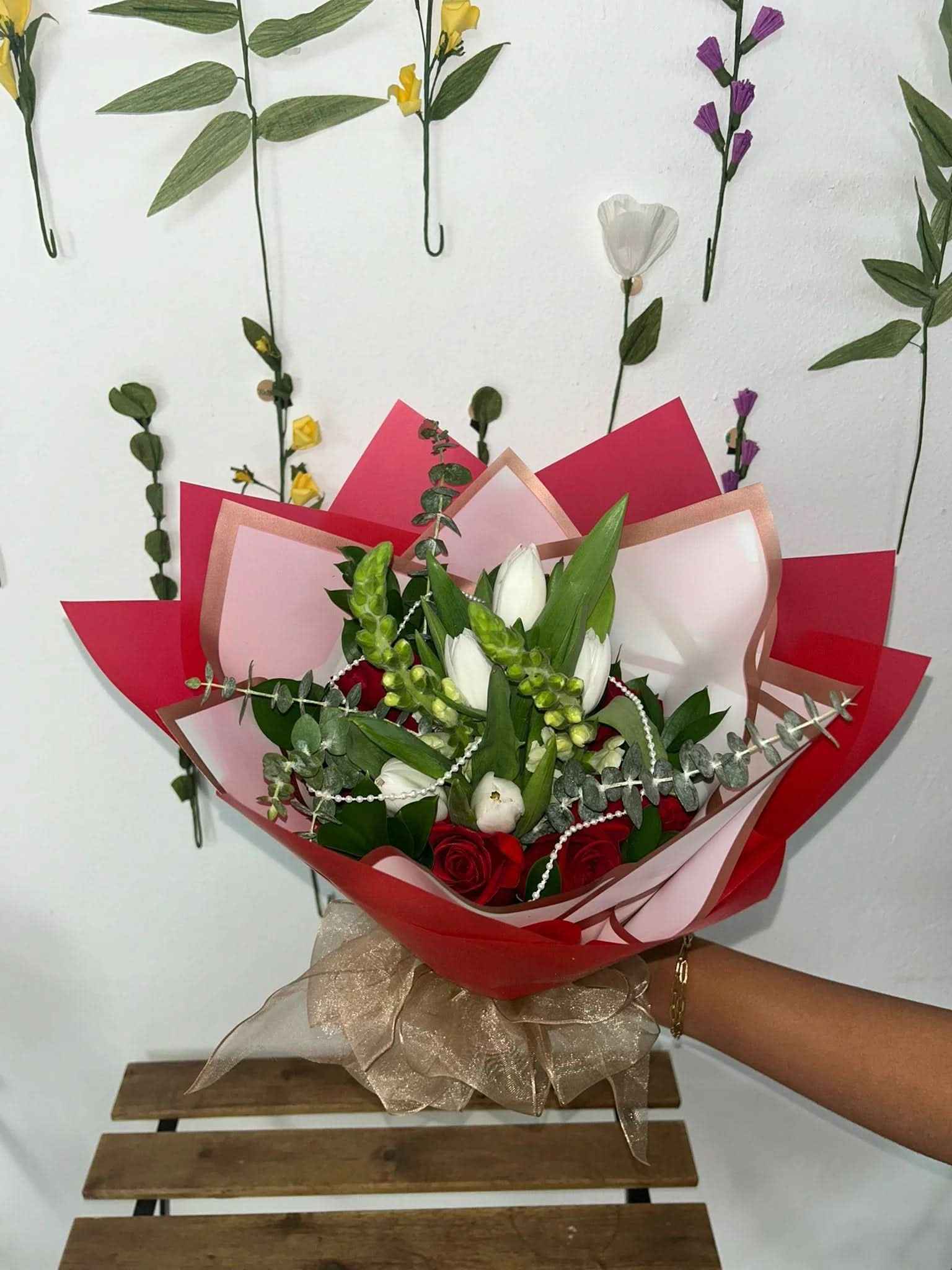 White Pearl Love - FLOVERS