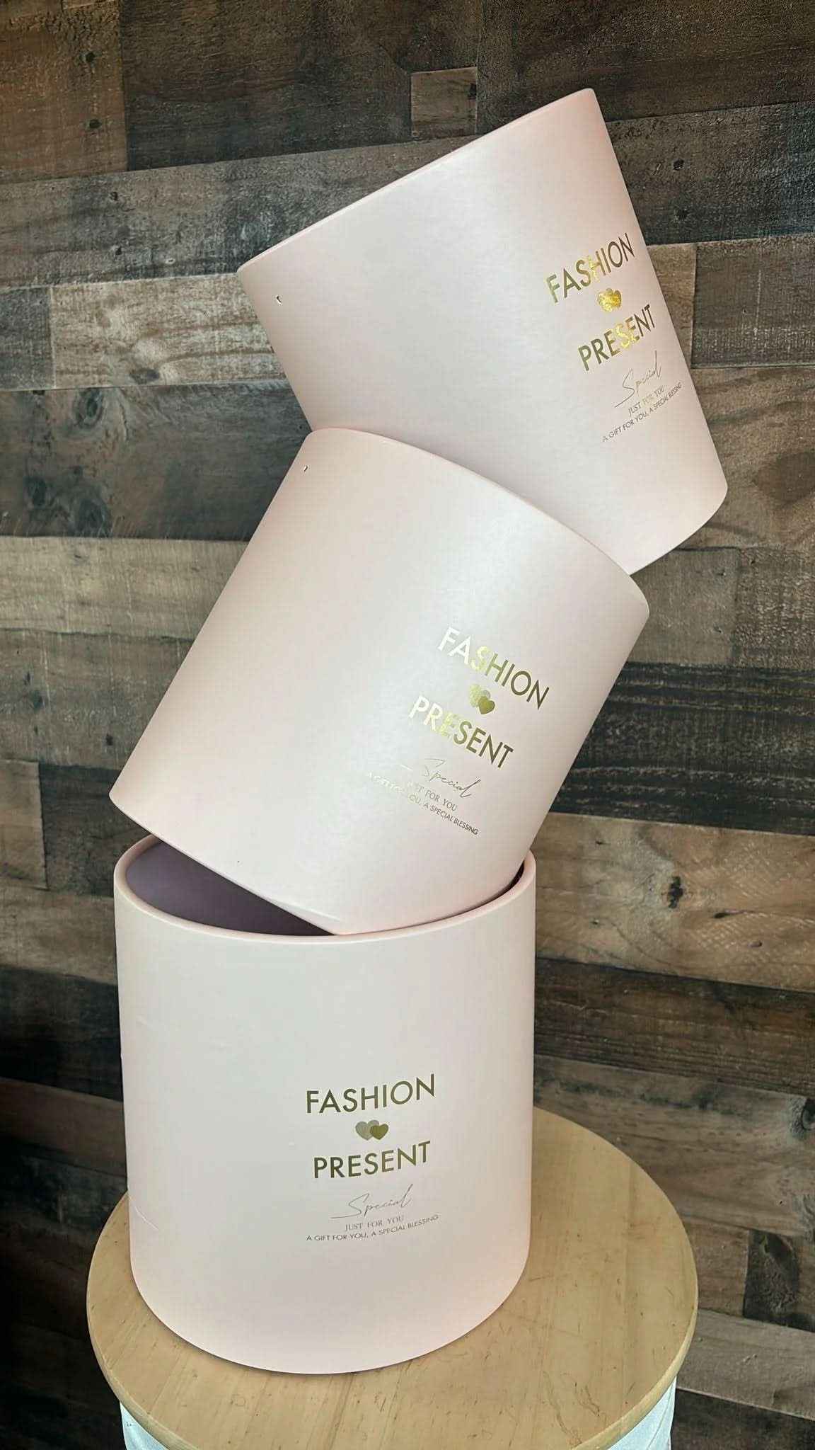 Cofre de 100 Rosas - FLOVERS