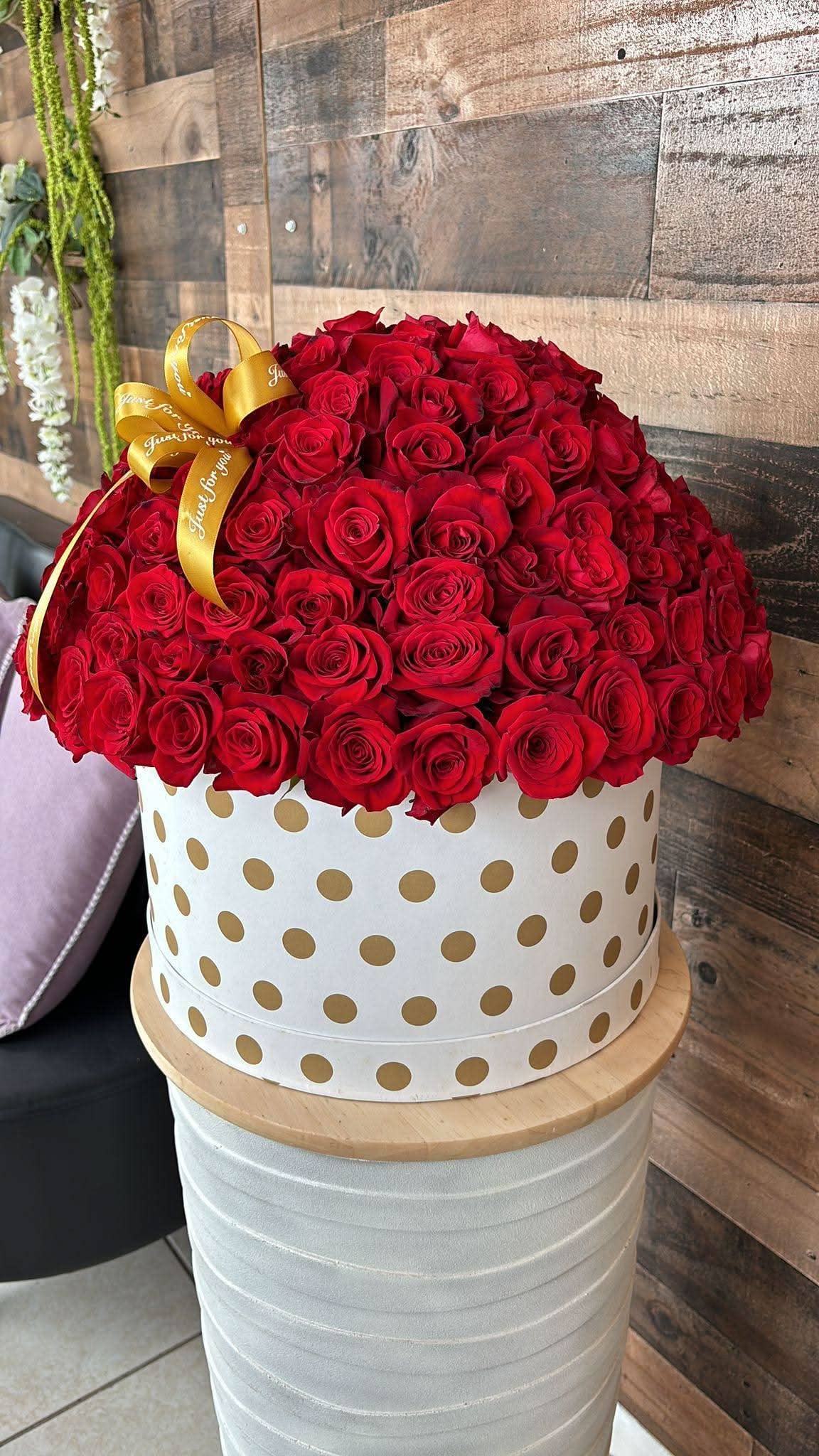 Cofre de 150 Rosas - FLOVERS