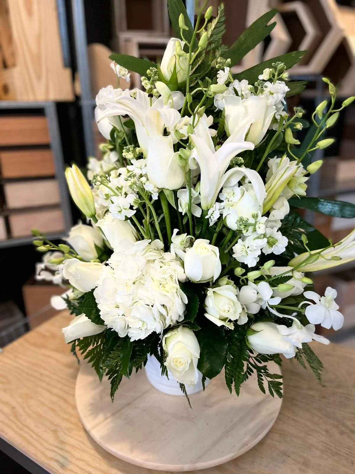 Arreglo Funeral Tributo - FLOVERS