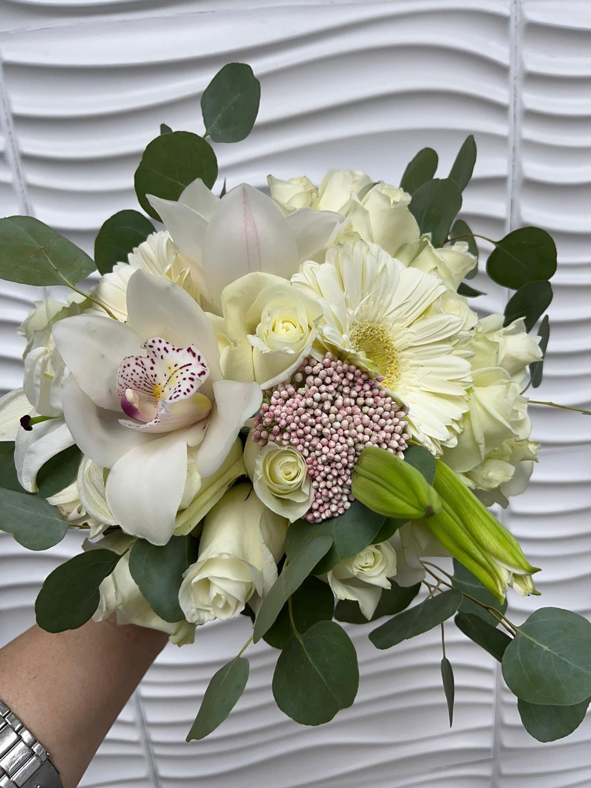 Bride Flower - FLOVERS