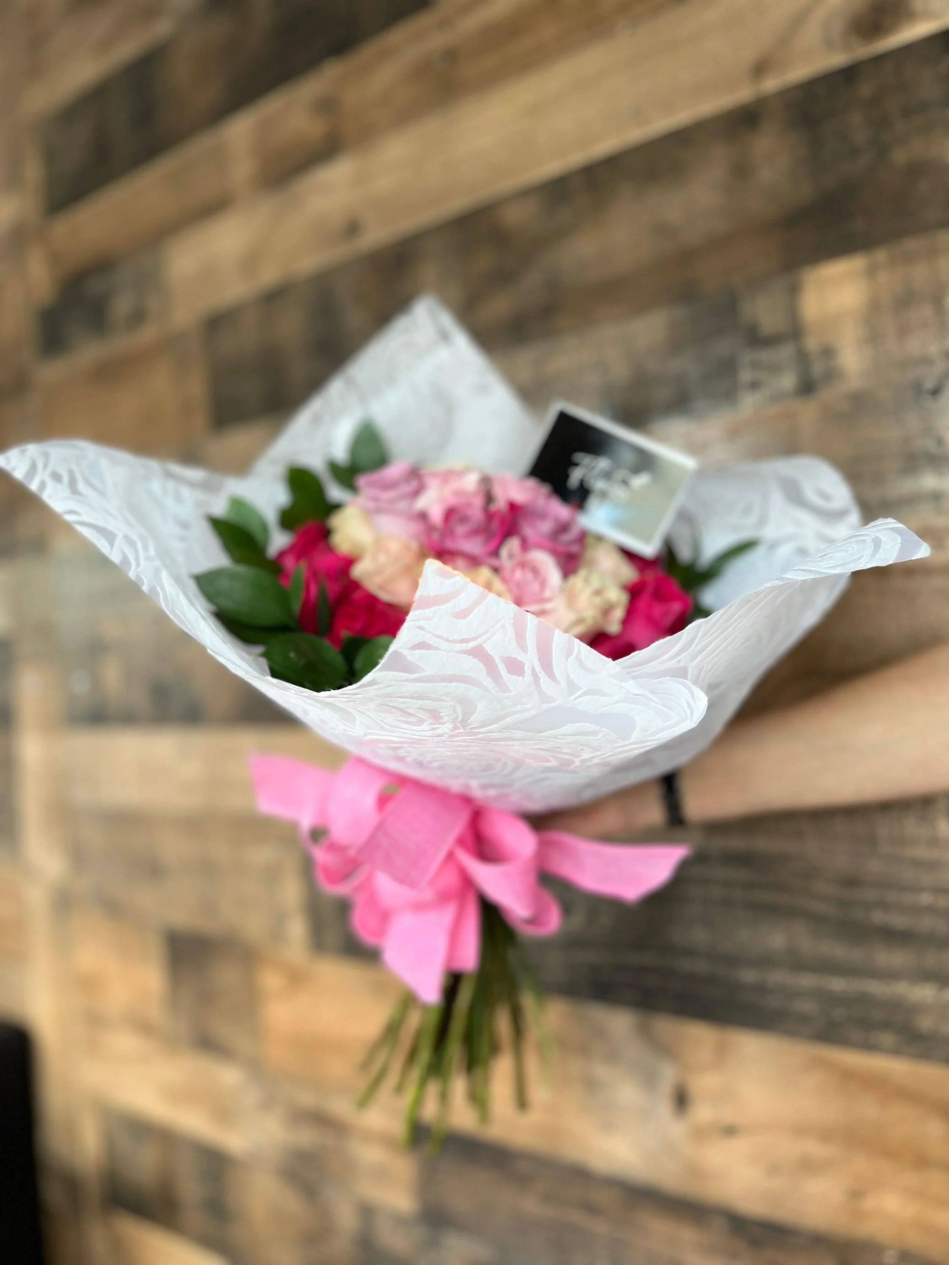 Rose Bouquet (20) - FLOVERS